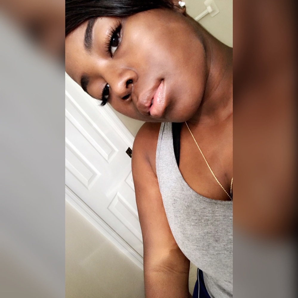 Meet your Posher, Dasia